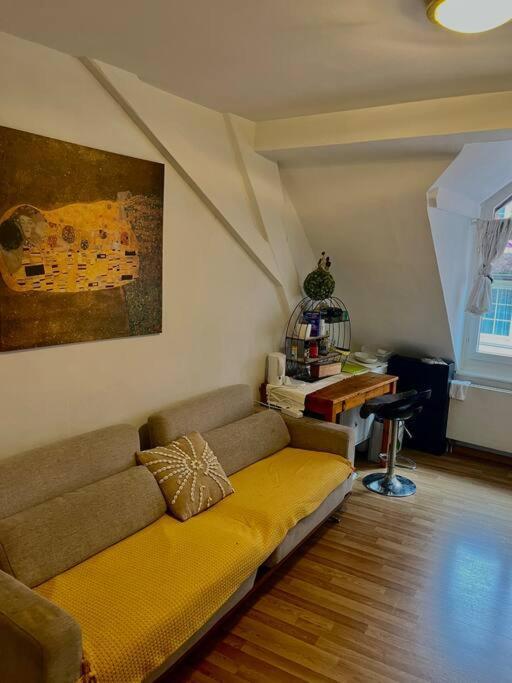Apartment Near Central Station Цюрих Екстер'єр фото