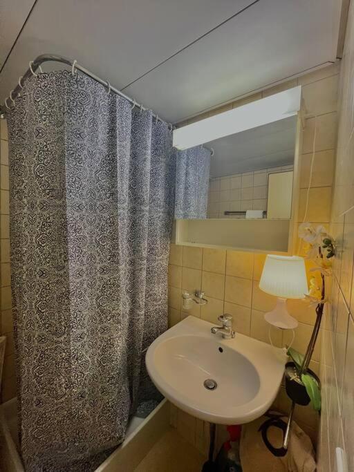 Apartment Near Central Station Цюрих Екстер'єр фото